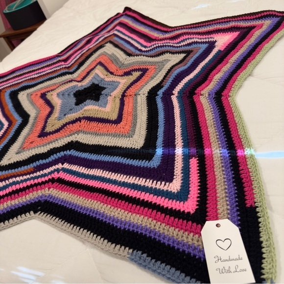 NWT Handmade Crochet Star Blanket 44” - Picture 6 of 8